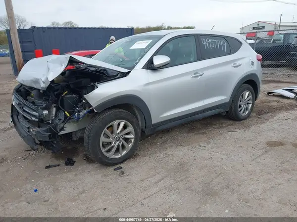 KM8J23A49JU693321 2018 HYUNDAI TUCSON - Image 2