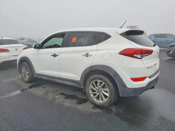 KM8J23A49JU696624 2018 HYUNDAI TUCSON - Image 2