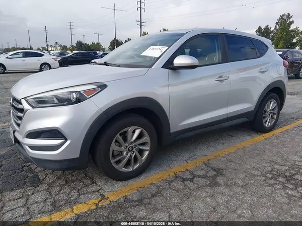 KM8J23A49JU698633 2018 HYUNDAI TUCSON - Image 2