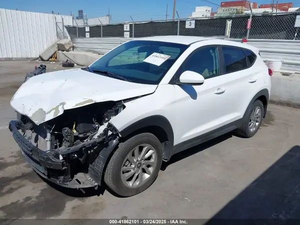KM8J23A49JU709405 2018 HYUNDAI TUCSON - Image 2