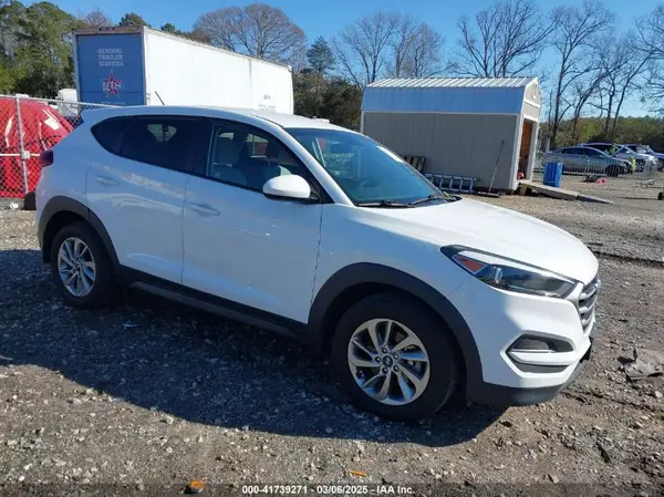 KM8J23A49JU727774 2018 HYUNDAI TUCSON - Image 1