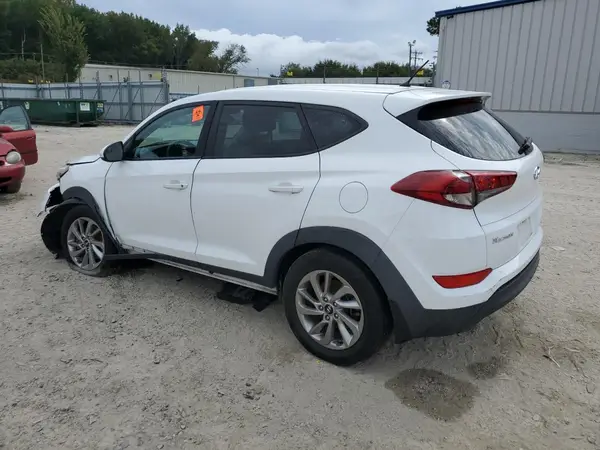 KM8J23A49JU756255 2018 HYUNDAI TUCSON - Image 2