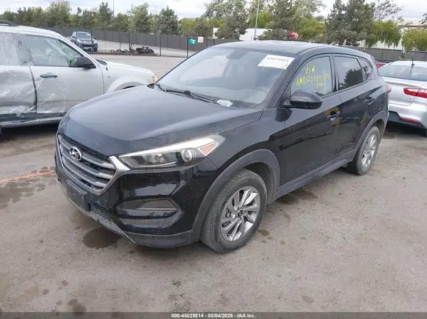 KM8J23A49JU791894 2018 HYUNDAI TUCSON - Image 2