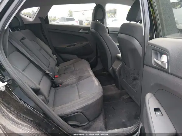 KM8J23A49JU791894 2018 HYUNDAI TUCSON - Image 8