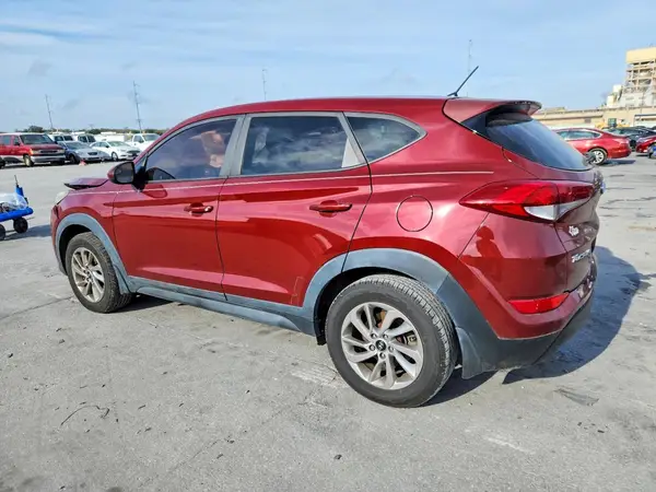 KM8J23A49JU808984 2018 HYUNDAI TUCSON - Image 2