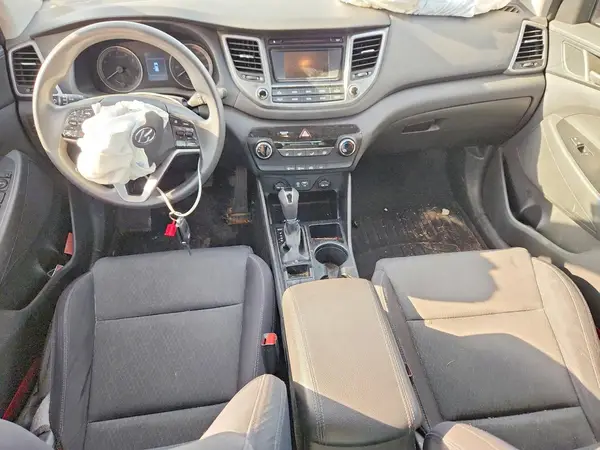 KM8J23A49JU808984 2018 HYUNDAI TUCSON - Image 8