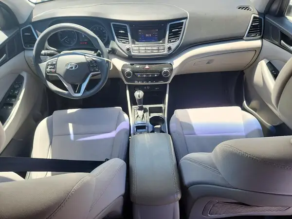 KM8J23A49JU816812 2018 HYUNDAI TUCSON - Image 8