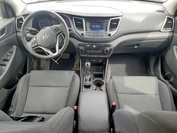 KM8J23A49JU822304 2018 HYUNDAI TUCSON - Image 8