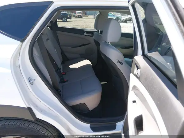 KM8J23A49KU841260 2019 HYUNDAI TUCSON - Image 8