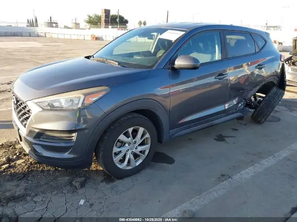 KM8J23A49KU859984 2019 HYUNDAI TUCSON - Image 2