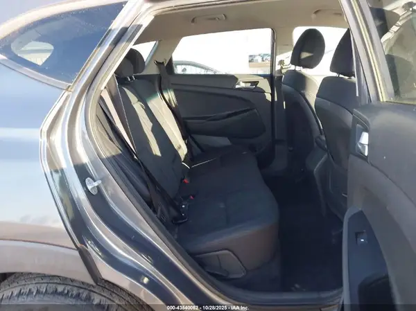 KM8J23A49KU859984 2019 HYUNDAI TUCSON - Image 8