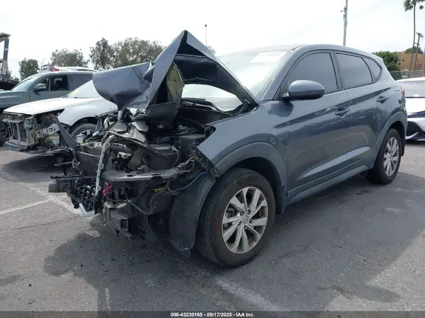 KM8J23A49KU969885 2019 HYUNDAI TUCSON - Image 2
