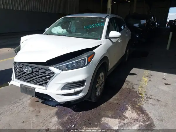 KM8J23A49KU975590 2019 HYUNDAI TUCSON - Image 2