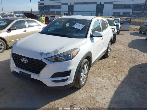 KM8J23A49LU140686 2020 HYUNDAI TUCSON - Image 2