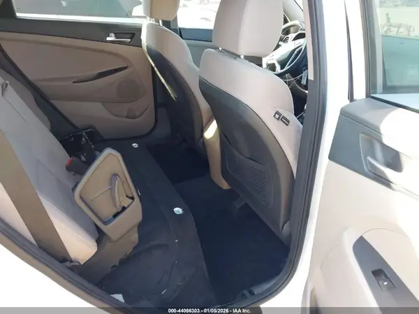 KM8J23A49LU140686 2020 HYUNDAI TUCSON - Image 8