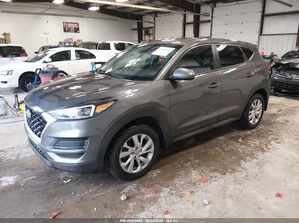 KM8J23A49MU354854 2021 HYUNDAI TUCSON - Image 2