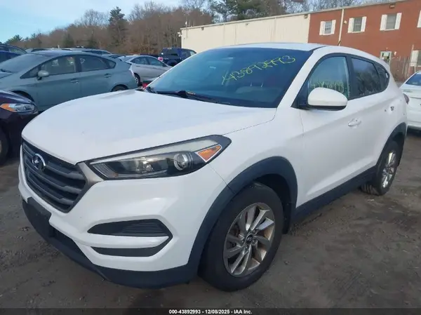 KM8J23A4XGU025911 2016 HYUNDAI TUCSON - Image 2
