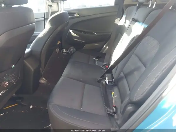KM8J23A4XGU026122 2016 HYUNDAI TUCSON - Image 8