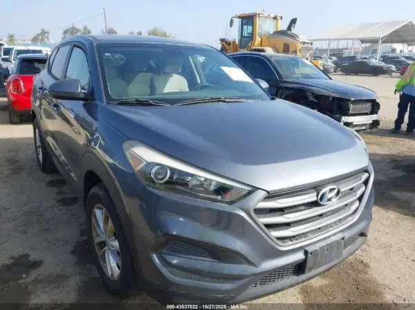 KM8J23A4XGU027741 2016 HYUNDAI TUCSON - Image 1