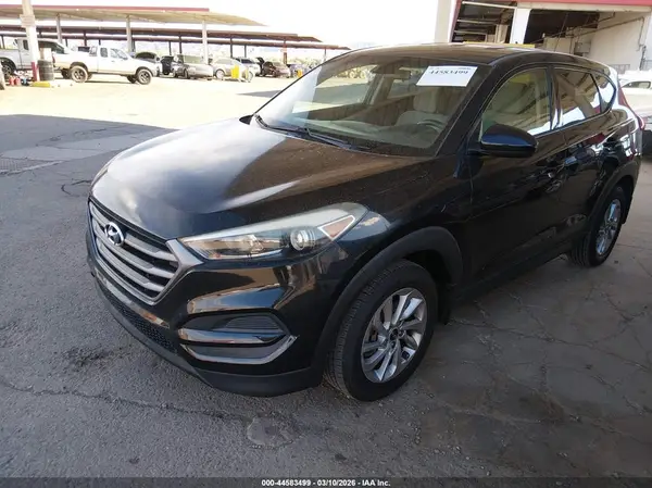 KM8J23A4XGU058438 2016 HYUNDAI TUCSON - Image 2