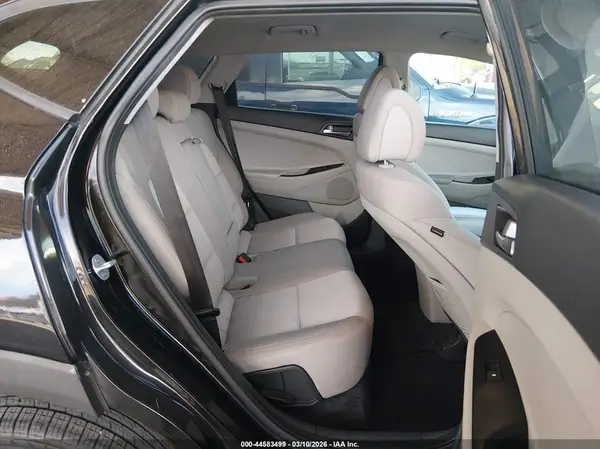 KM8J23A4XGU058438 2016 HYUNDAI TUCSON - Image 8