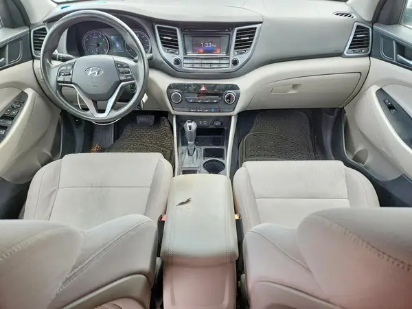KM8J23A4XGU076051 2016 HYUNDAI TUCSON - Image 8