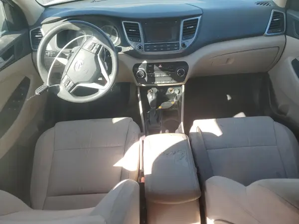 KM8J23A4XGU104446 2016 HYUNDAI TUCSON - Image 8