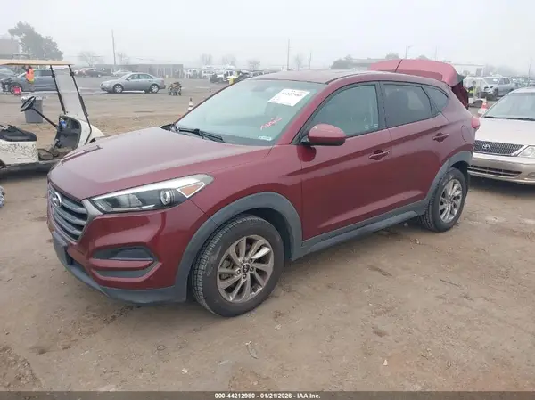 KM8J23A4XGU104480 2016 HYUNDAI TUCSON - Image 2