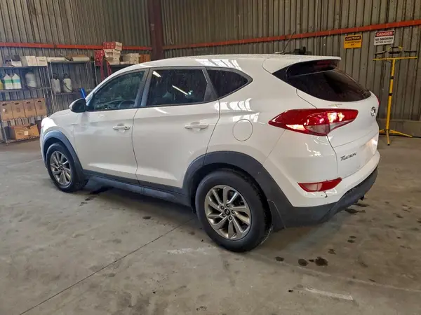 KM8J23A4XGU125314 2016 HYUNDAI TUCSON - Image 2