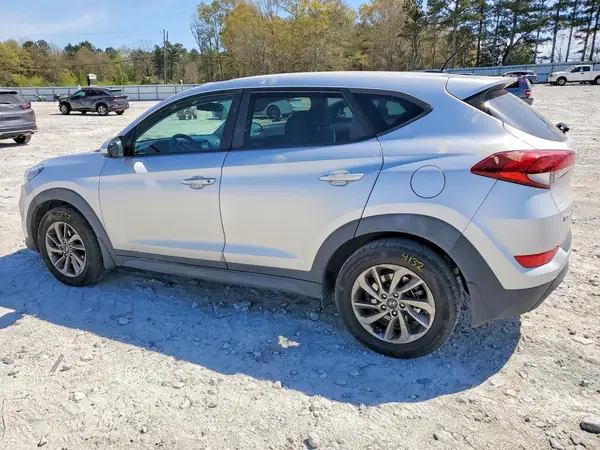 KM8J23A4XGU162802 2016 HYUNDAI TUCSON - Image 2