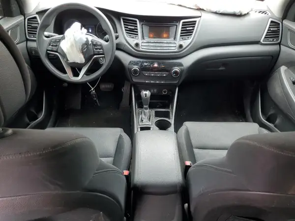 KM8J23A4XGU226501 2016 HYUNDAI TUCSON - Image 8