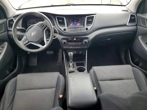 KM8J23A4XGU239104 2016 HYUNDAI TUCSON - Image 8
