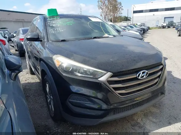 KM8J23A4XGU242438 2016 HYUNDAI TUCSON - Image 1
