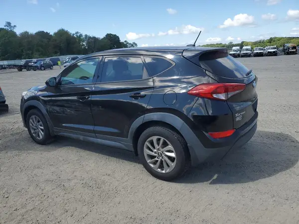 KM8J23A4XHU274324 2017 HYUNDAI TUCSON - Image 2