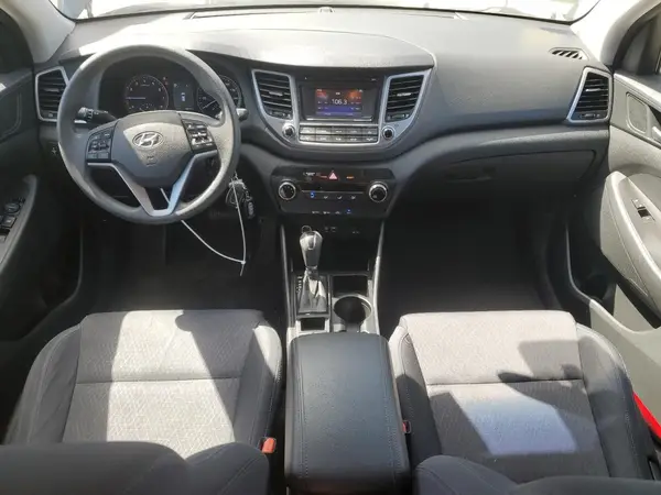 KM8J23A4XHU274324 2017 HYUNDAI TUCSON - Image 8