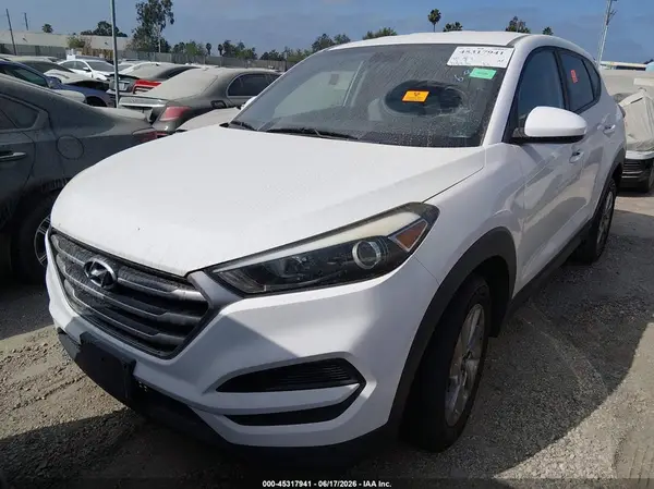 KM8J23A4XHU284836 2017 HYUNDAI TUCSON - Image 2