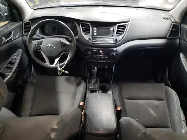 KM8J23A4XHU301196 2017 HYUNDAI TUCSON - Image 8