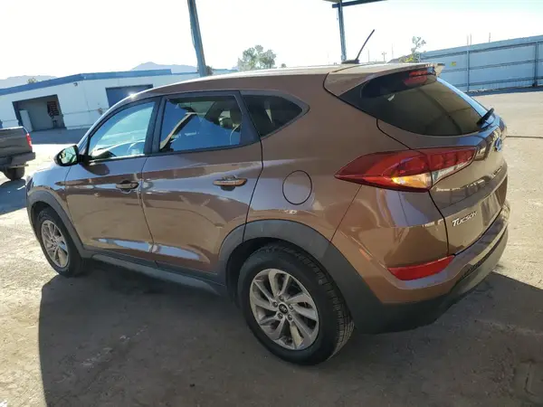 KM8J23A4XHU327698 2017 HYUNDAI TUCSON - Image 2