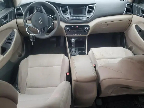 KM8J23A4XHU385536 2017 HYUNDAI TUCSON - Image 8