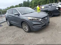 KM8J23A4XHU401427 2017 HYUNDAI TUCSON