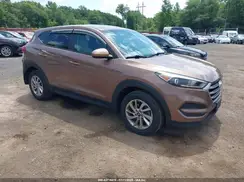 KM8J23A4XHU402139 2017 HYUNDAI TUCSON