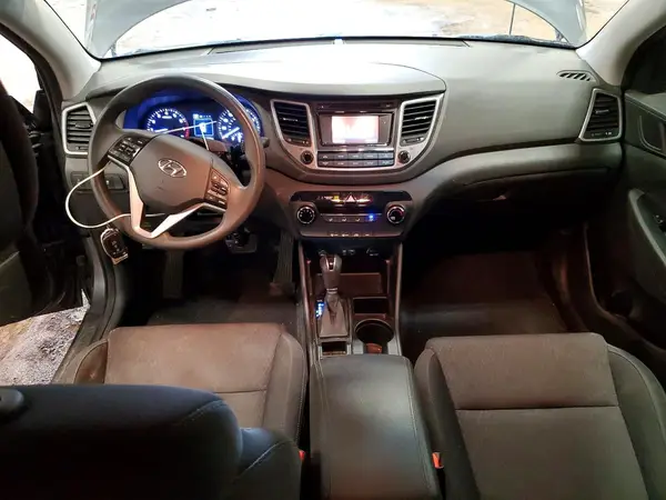 KM8J23A4XHU443595 2017 HYUNDAI TUCSON - Image 8