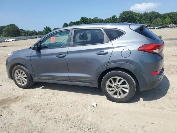 KM8J23A4XHU465774 2017 HYUNDAI TUCSON - Image 2