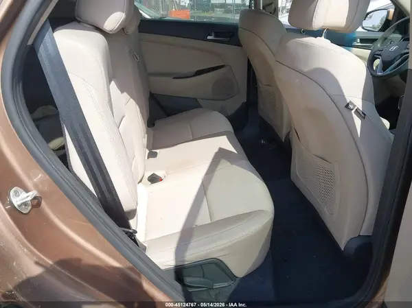 KM8J23A4XHU507313 2017 HYUNDAI TUCSON - Image 8