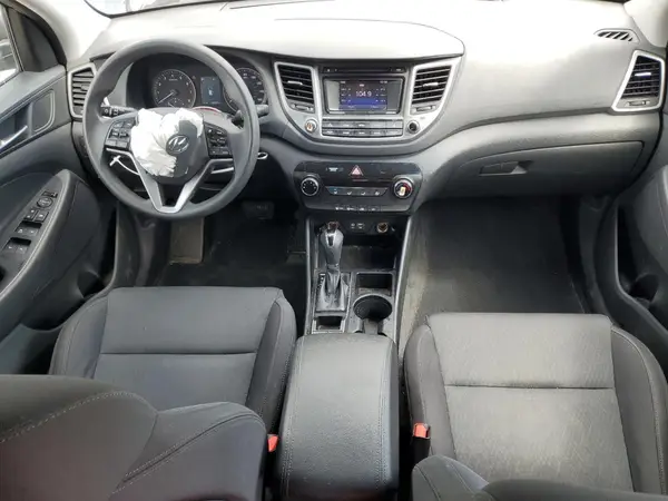 KM8J23A4XHU537167 2017 HYUNDAI TUCSON - Image 8