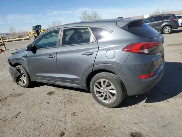 KM8J23A4XHU552185 2017 HYUNDAI TUCSON - Image 2