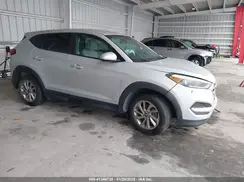 KM8J23A4XHU555569 2017 HYUNDAI TUCSON