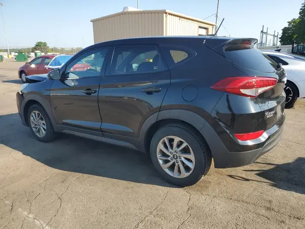 KM8J23A4XHU565681 2017 HYUNDAI TUCSON - Image 2