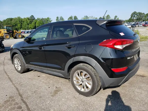 KM8J23A4XHU577457 2017 HYUNDAI TUCSON - Image 2