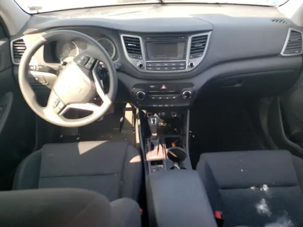 KM8J23A4XJU606915 2018 HYUNDAI TUCSON - Image 8